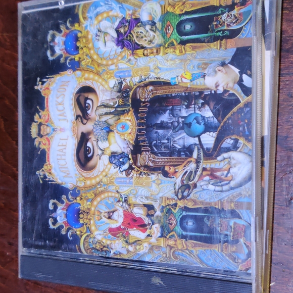 Michael Jackson CD bundle - Picture 2 of 5